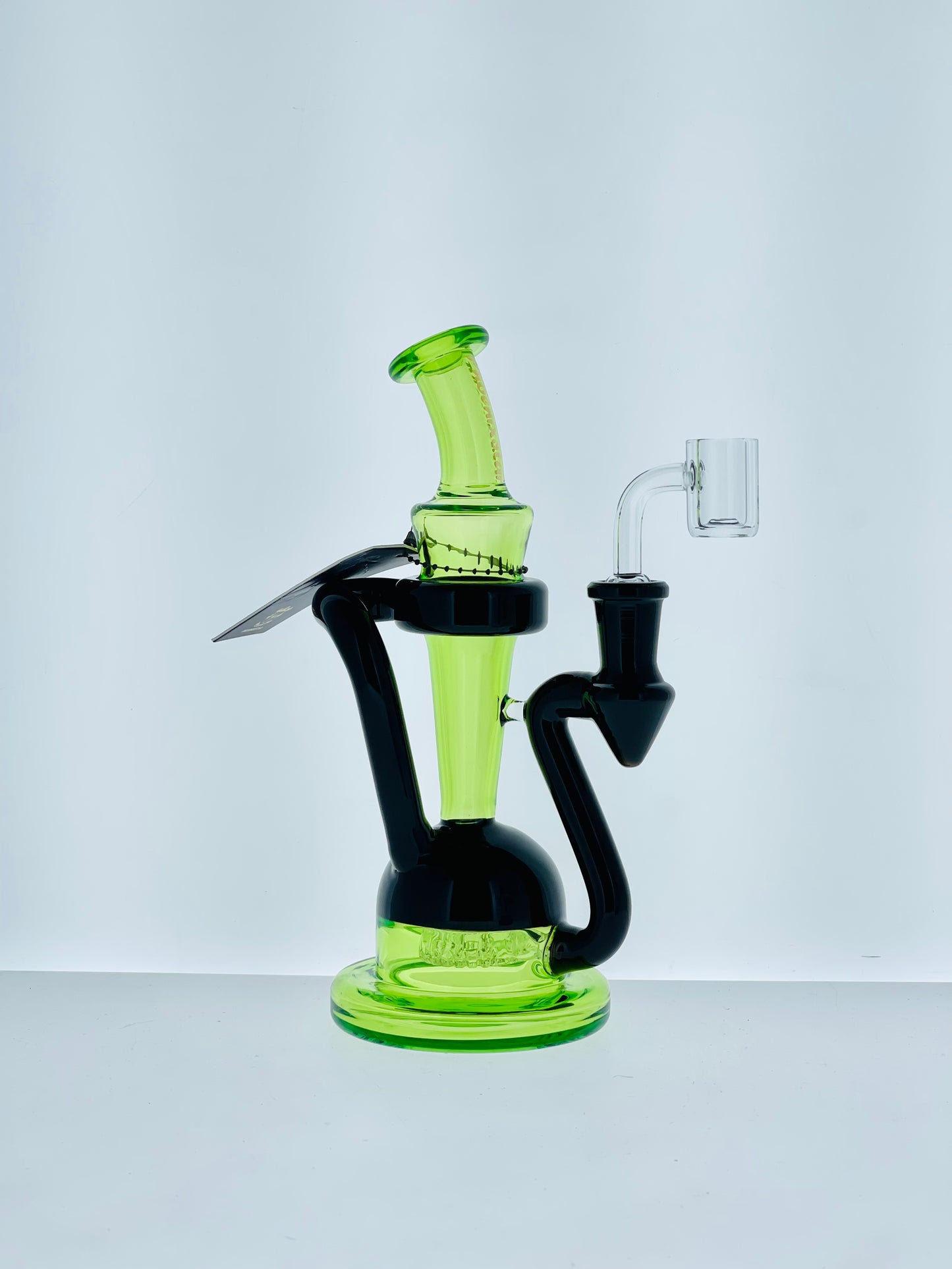 8" Phoenix Two Tone Recycler w/ Showerhead Perc