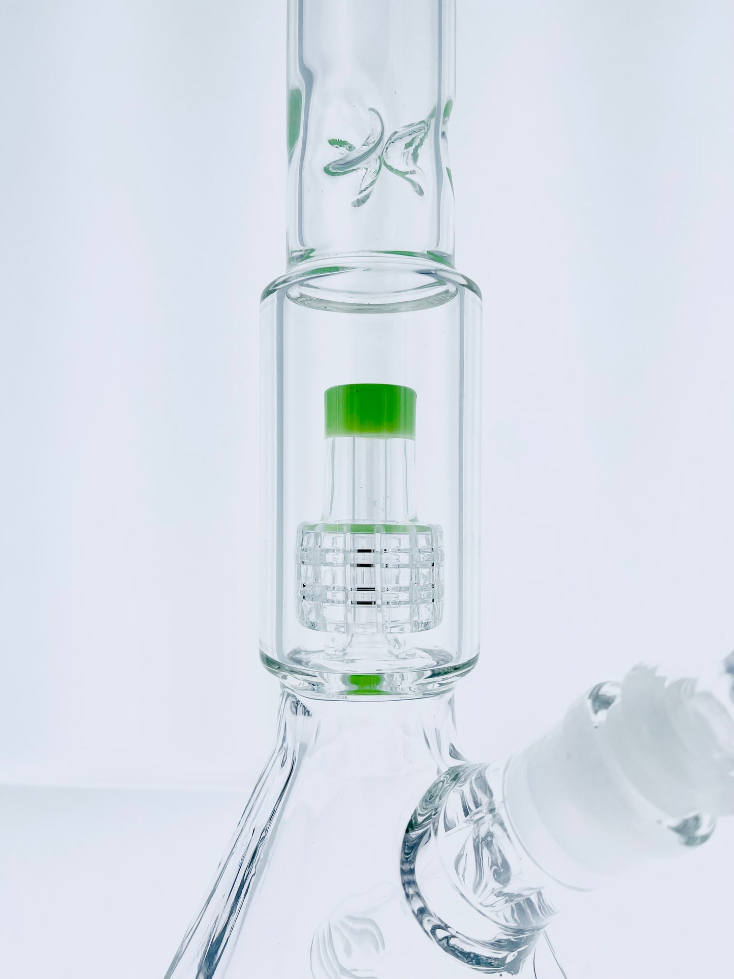 13" Diamond Base Beaker w/ Color Perc