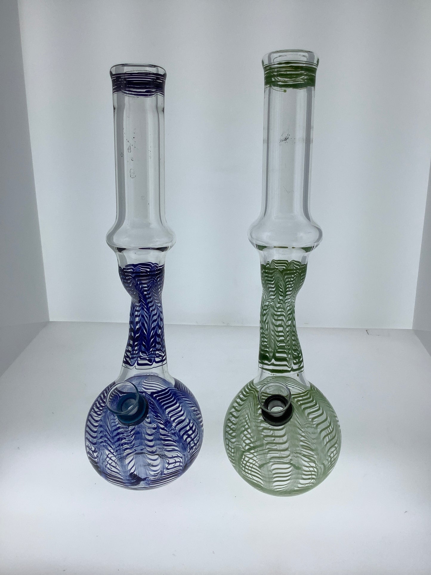 9mm W&R Color Kink Neck Bubble Beaker