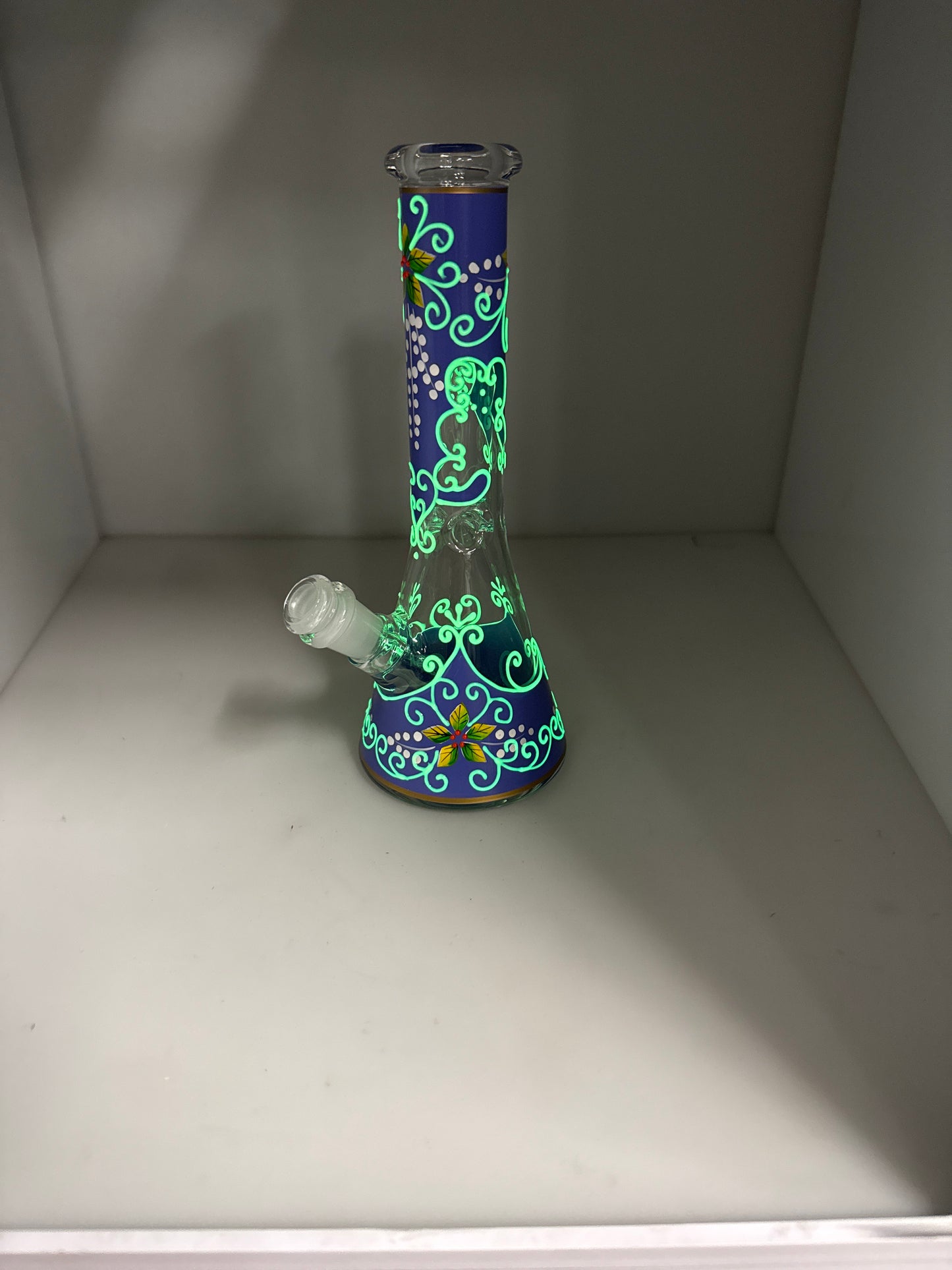 10“ UV linework w/ colored flower beaker