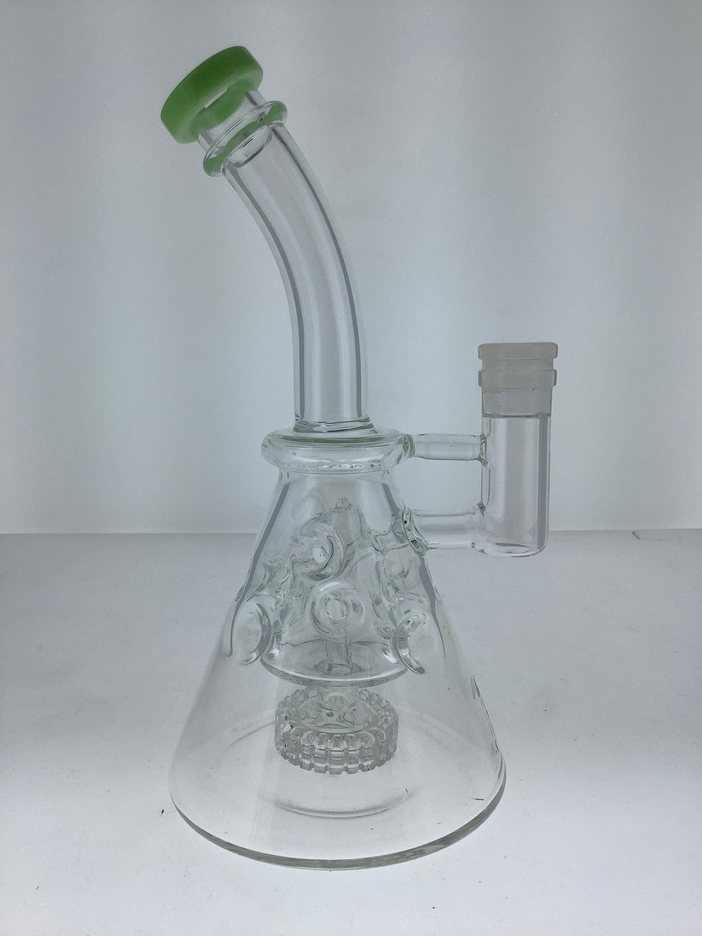 8" Pyramid Fab Rig w/ Showerhead Perc
