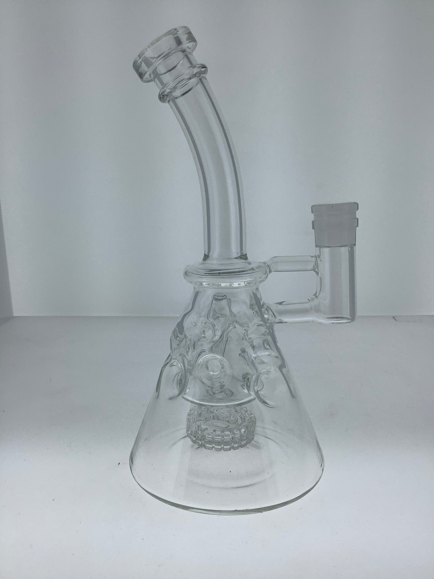 8" Pyramid Fab Rig w/ Showerhead Perc