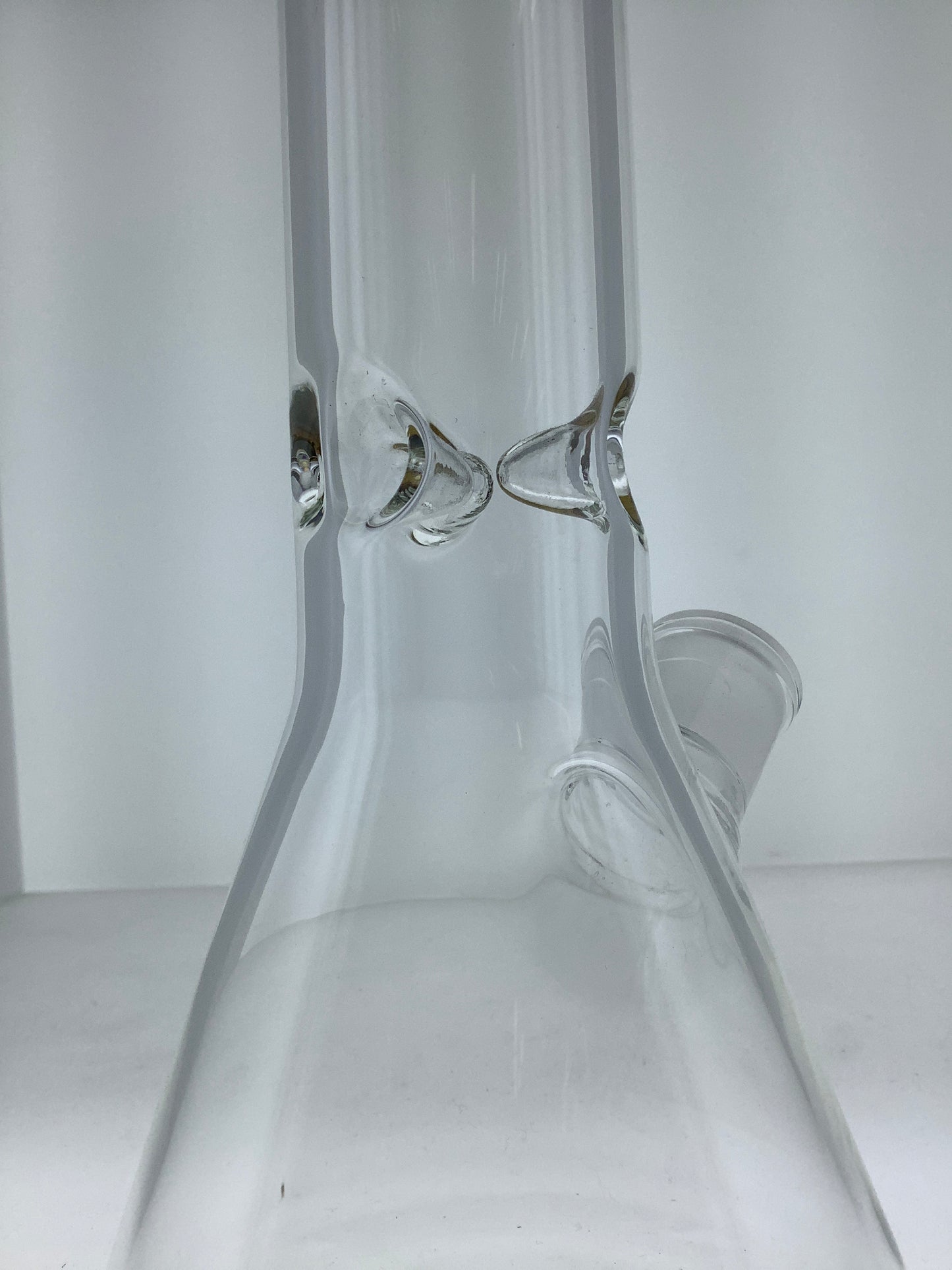 12" Color Lip Beaker