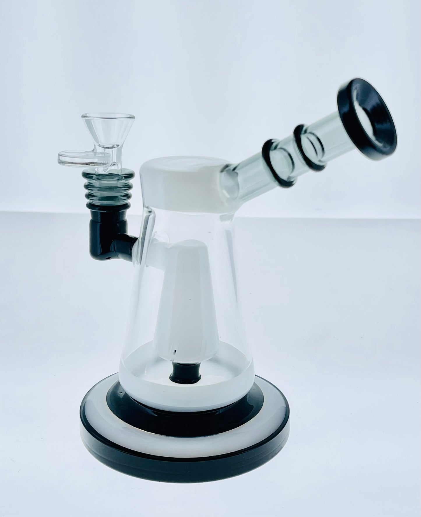 6" Color Cone Rig w/ Showerhead Perc
