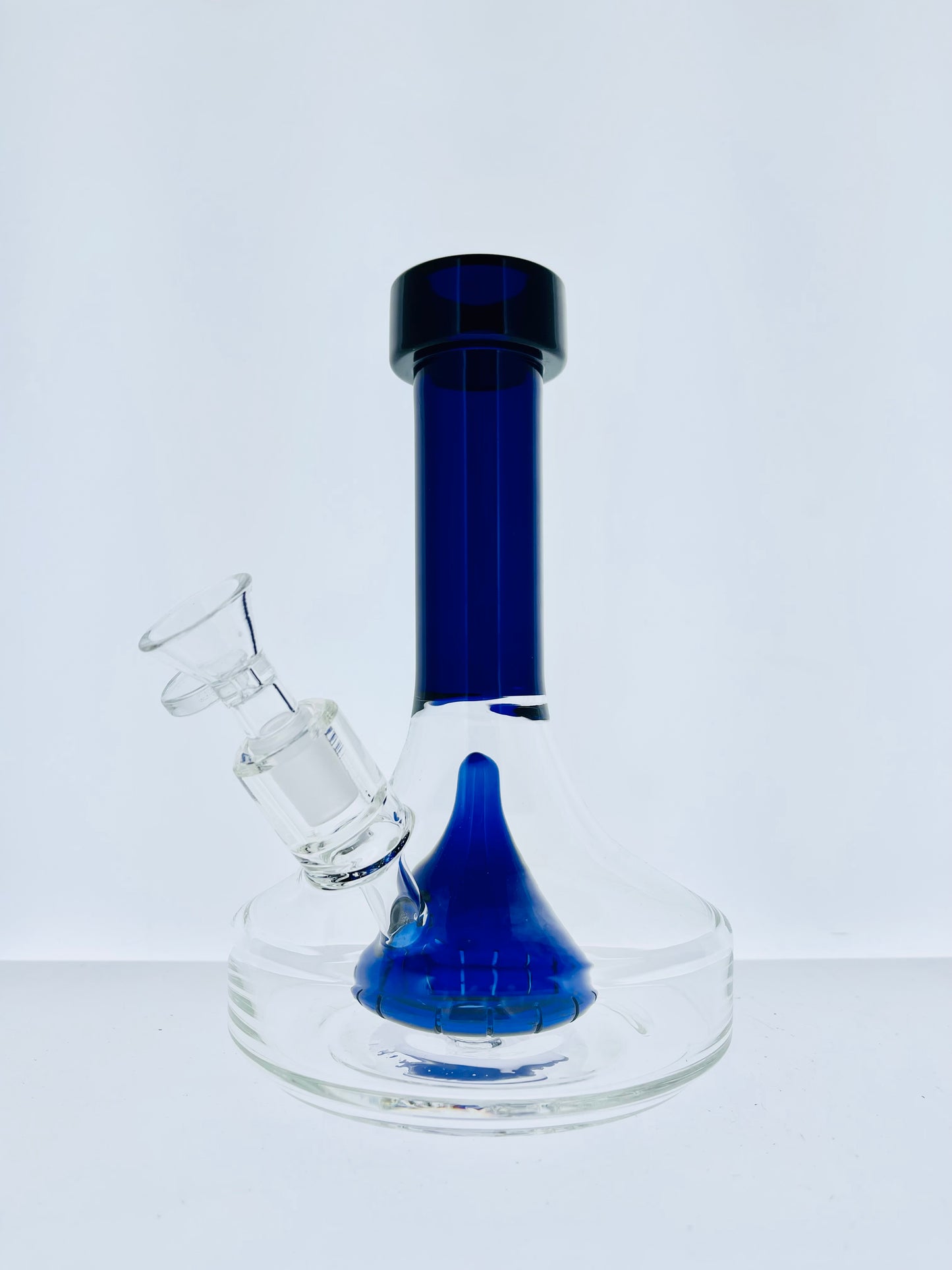 8" Mini Beaker w/ Pyramid Perc