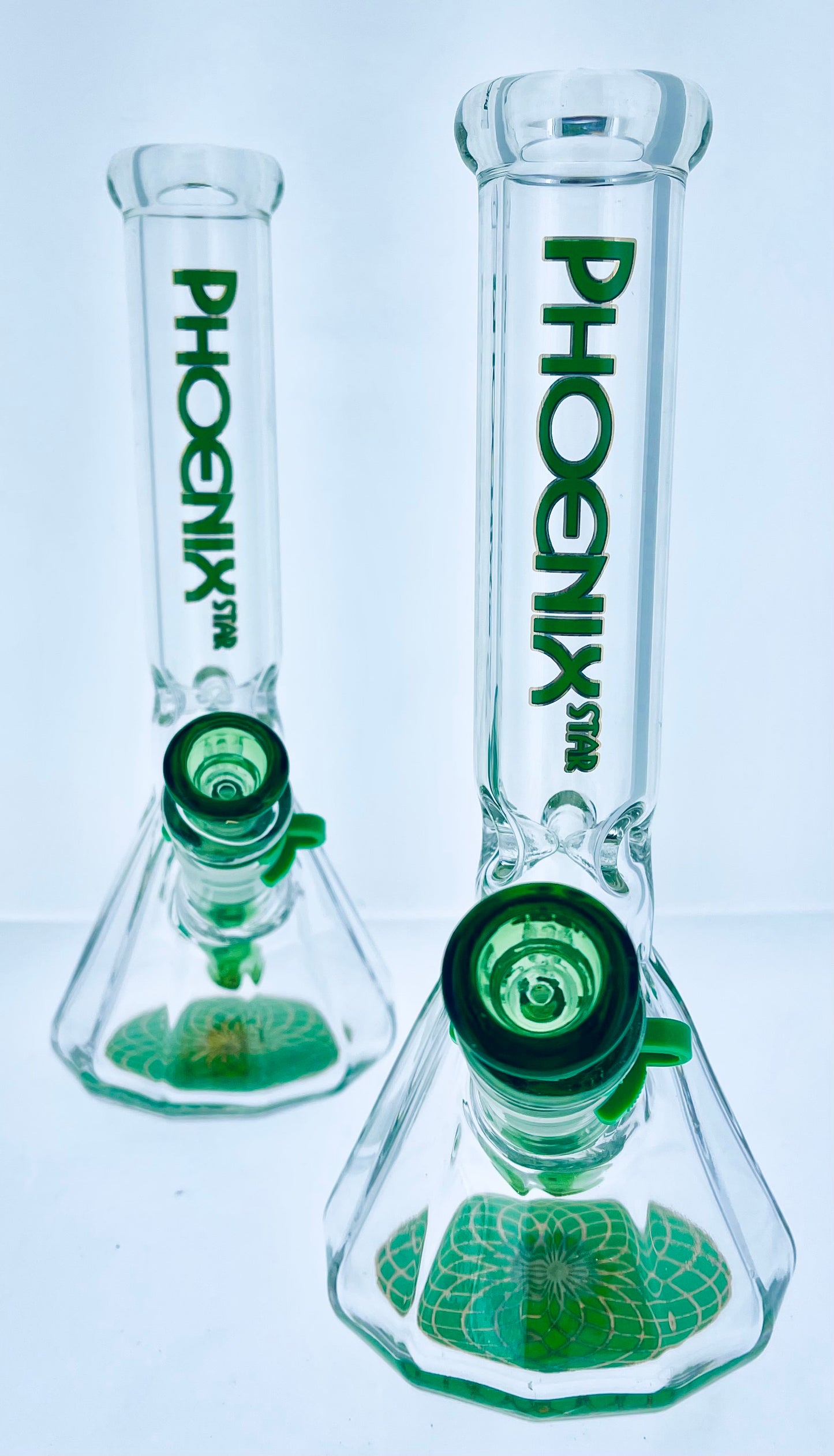 Phoenix 10"Diamond Base Beaker w/ Color